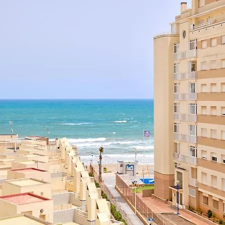 Refugio Costero Con Vista Al Mar