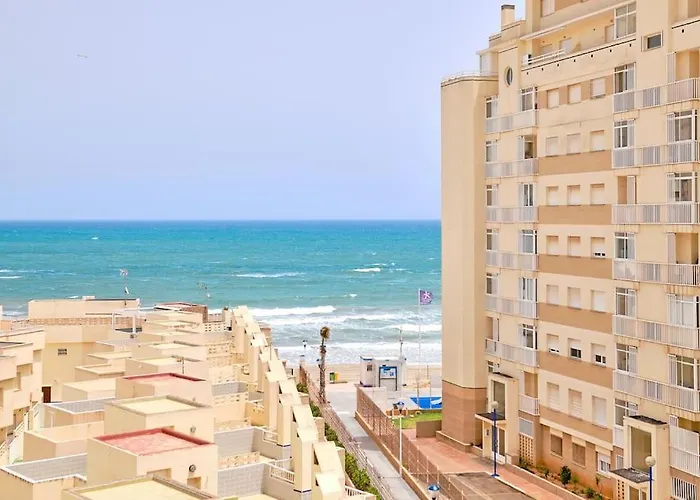 Refugio Costero Con Vista Al Mar