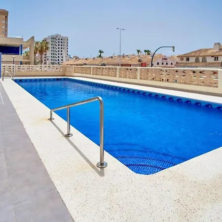 Refugio Costero Con Vista Al Mar